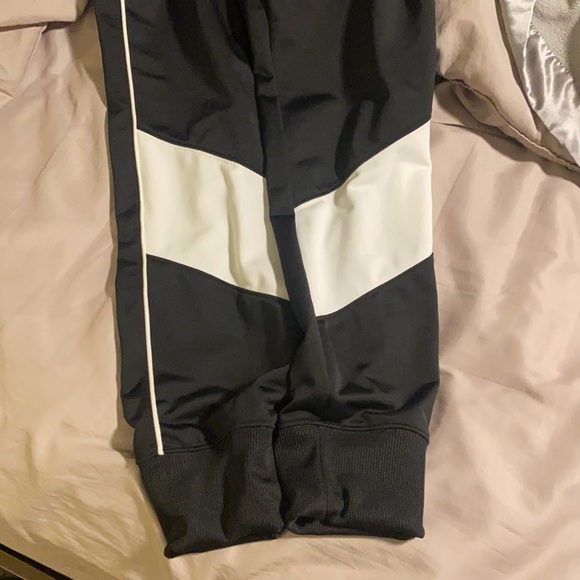 Nike sweat pants - Picture 3 of 4
